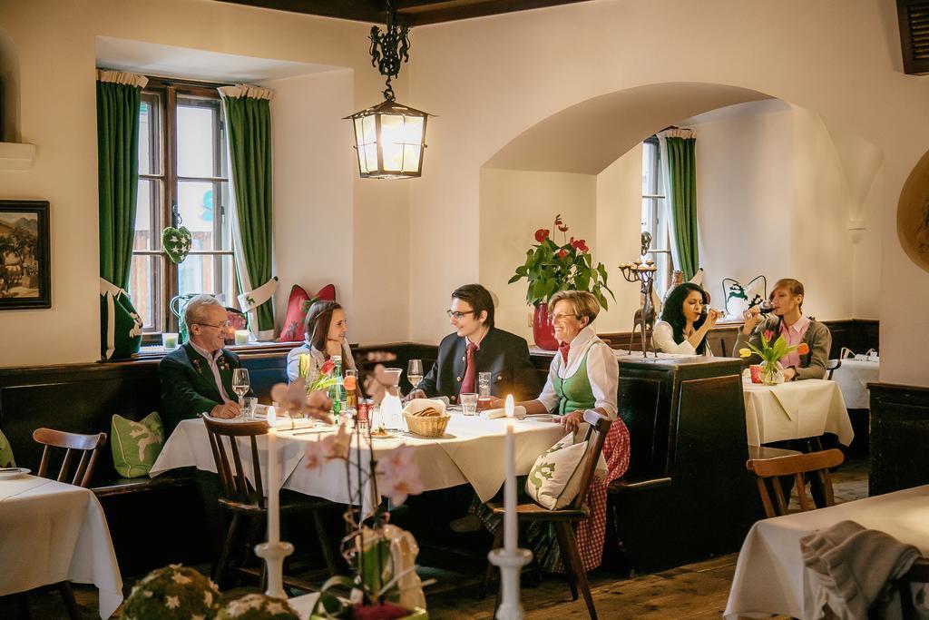 Hotel Gasthof Zur Post ซังคท์กิลเกอ ภายนอก รูปภาพ