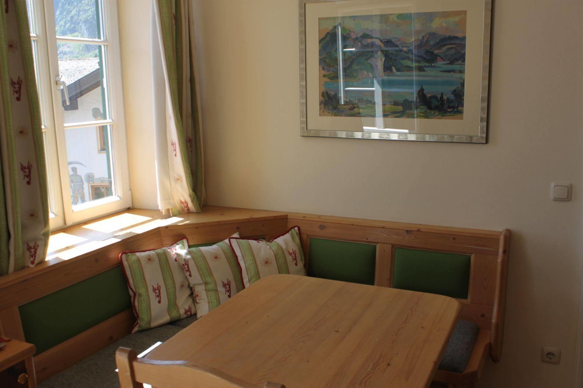 Hotel Gasthof Zur Post ซังคท์กิลเกอ ภายนอก รูปภาพ
